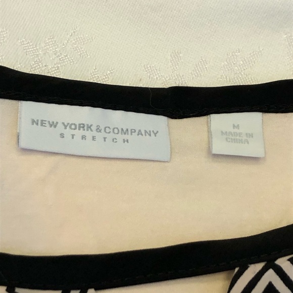 New York & Co tank/shell - Picture 2 of 3